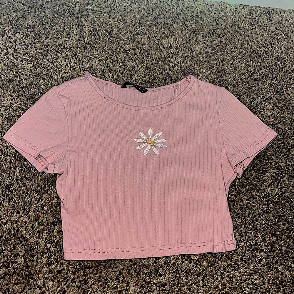 Selling size XS, pink, daisy crop top.